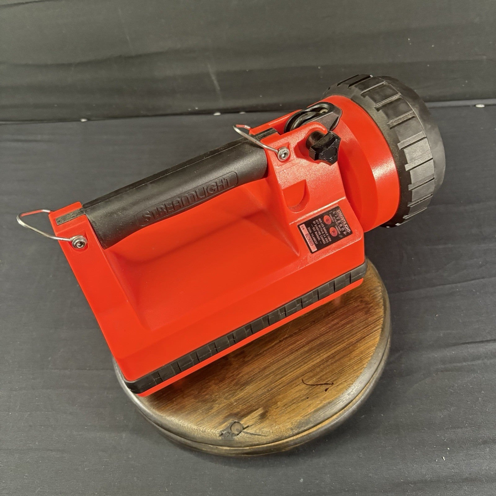 Streamlight Litebox Flashlight Only Needs Battery And Charger5