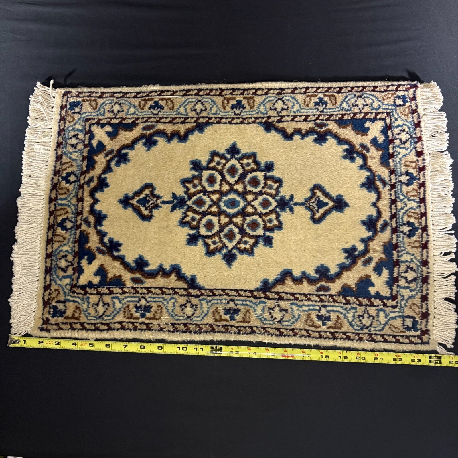 Persian Nain Rug Hand Knotted Blue Medallion 2'x1' or 23"x15" or 35cm X60cm 2