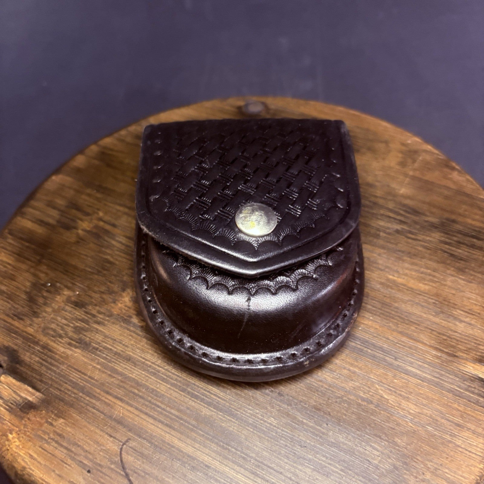 Aker 500 Handcuff Case, Leather Black Basket w/ Chrome Snap Weave Round3