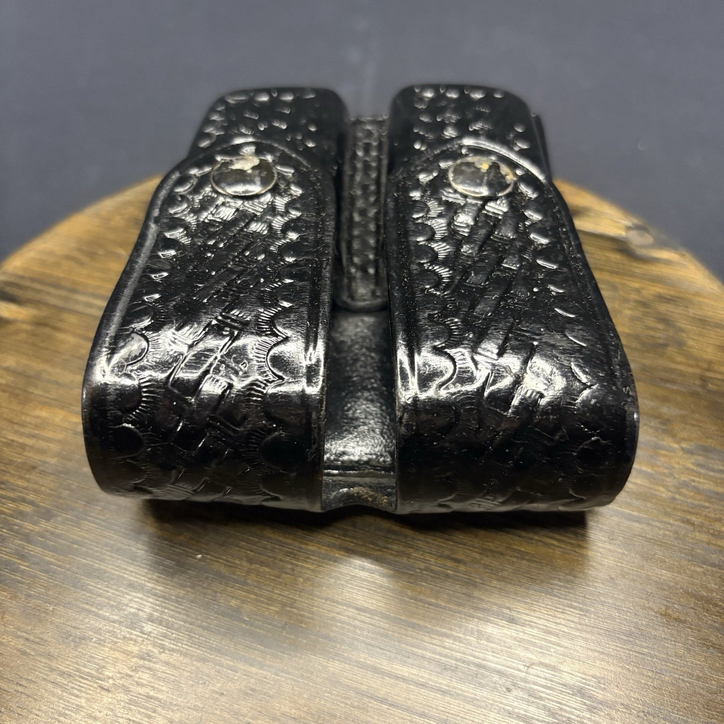 AKER 510 Black Basket Weave Leather Double Magazine Carrier Double Stack 9mm5