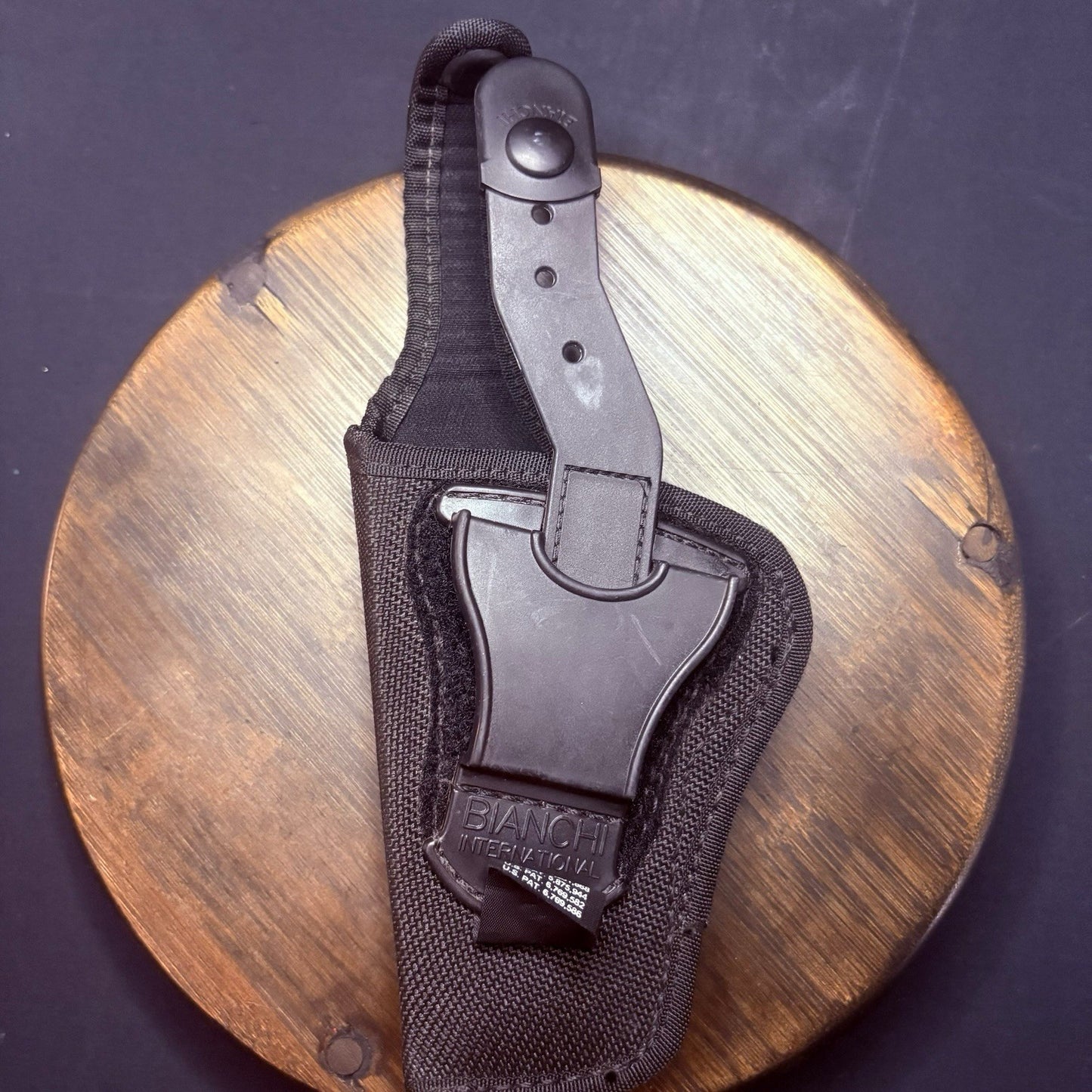 Bianchi Duty Holster GLOCK 17 Right Hand Size 13 Nylon Adjustable Retention Snap1