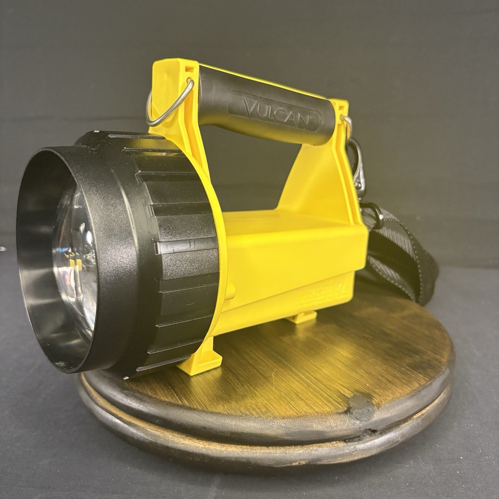 Streamlight Vulcan Flashlight ~Yellow~ Car Charger ~NEEDS NEW BATTERY~ USA Made2