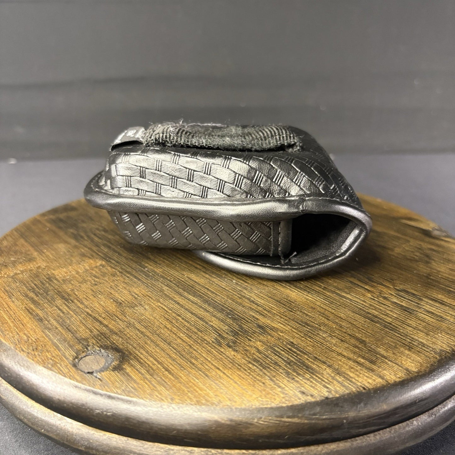 Bianchi Double Handcuff Case 7917 AccuMold Elite Covered Hidden Snap7