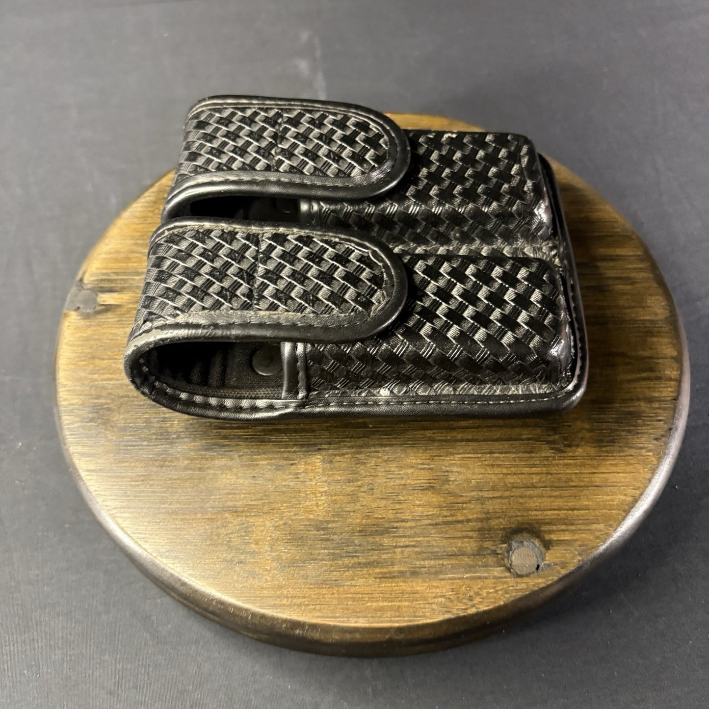 BIANCHI Double Magazine Pouch 10mm .45 AccuMold Elite Leather BasketWeave Size 45