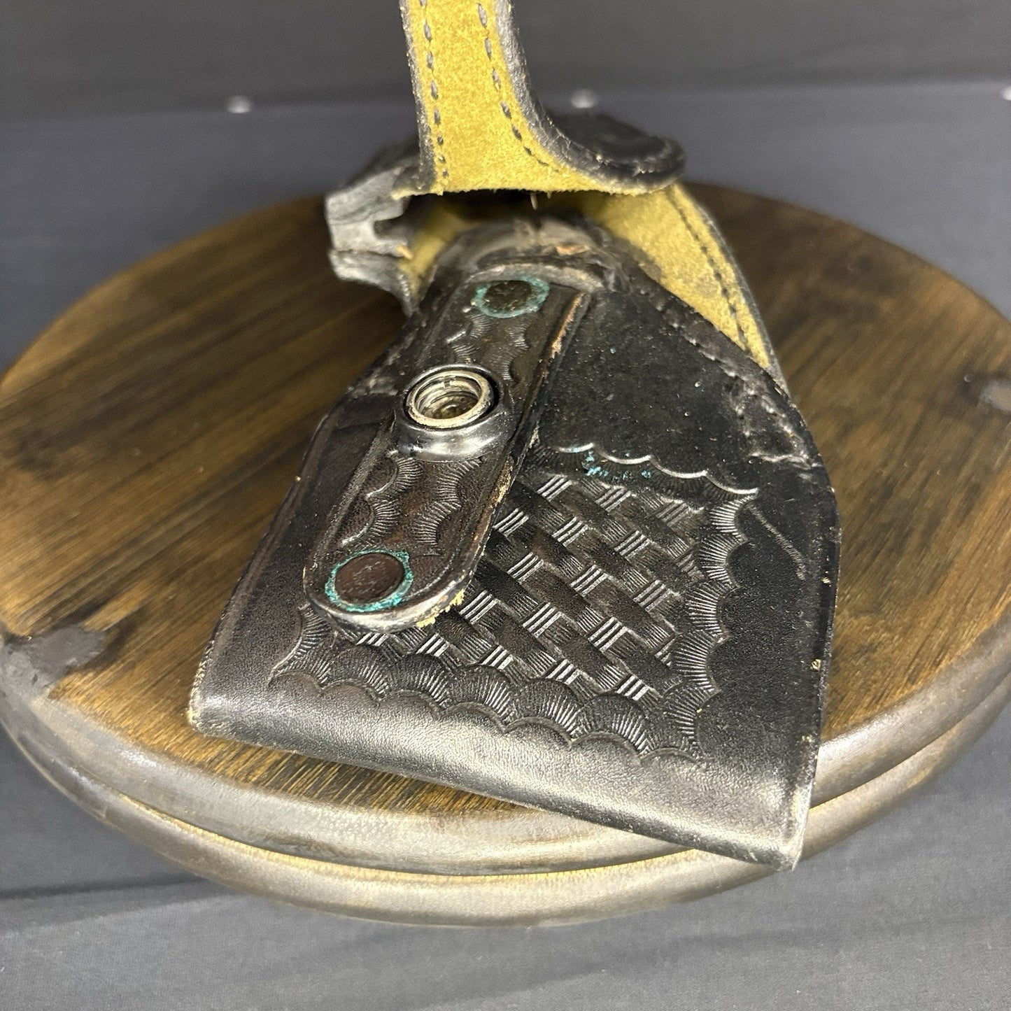 Safariland #55 Black Basket Weave Holseter For Colt C Pistols Snap Closure10