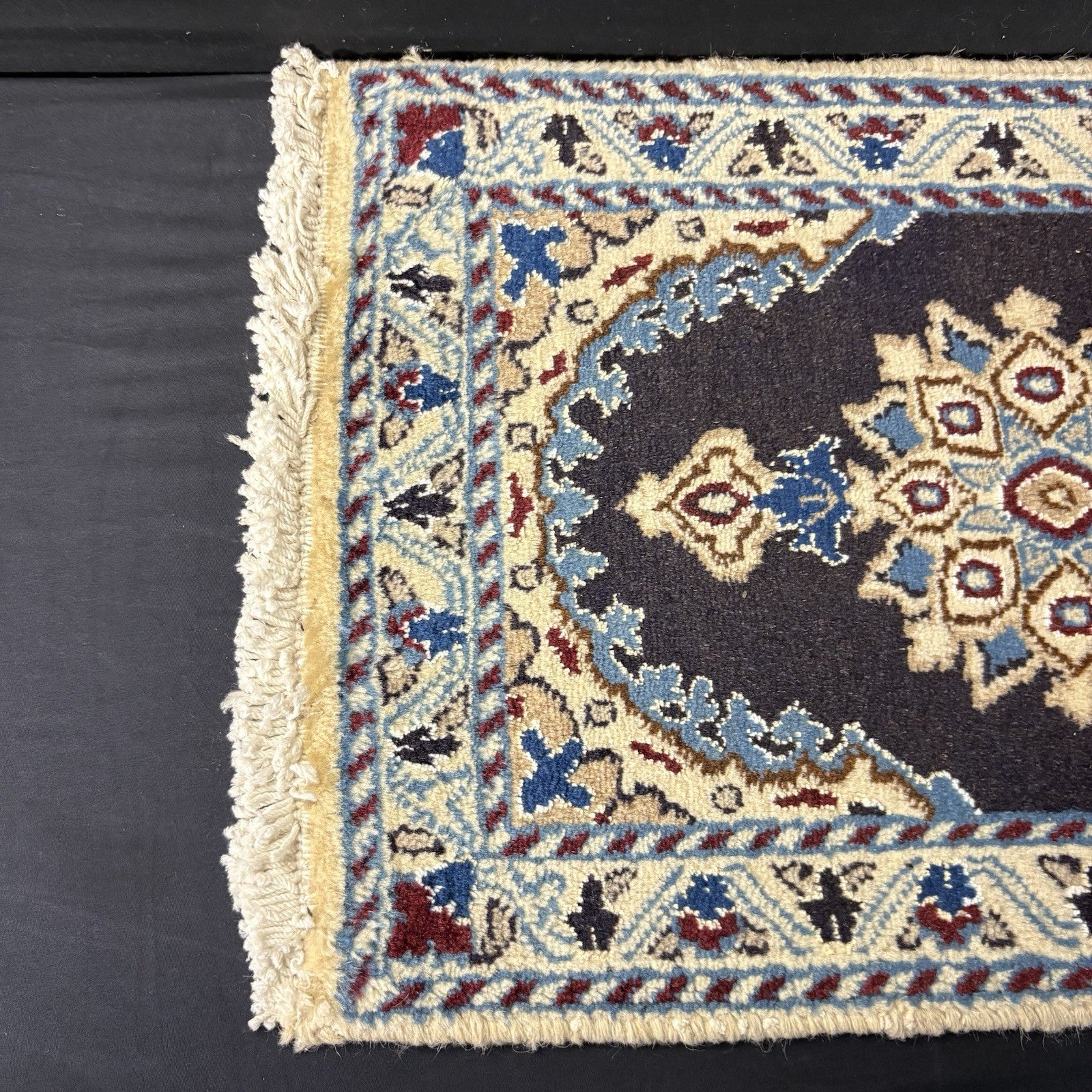 Persian Rug Hand Knotted Blue Medallion 2'x1' or 22"x14" or 40cm X 60cm1