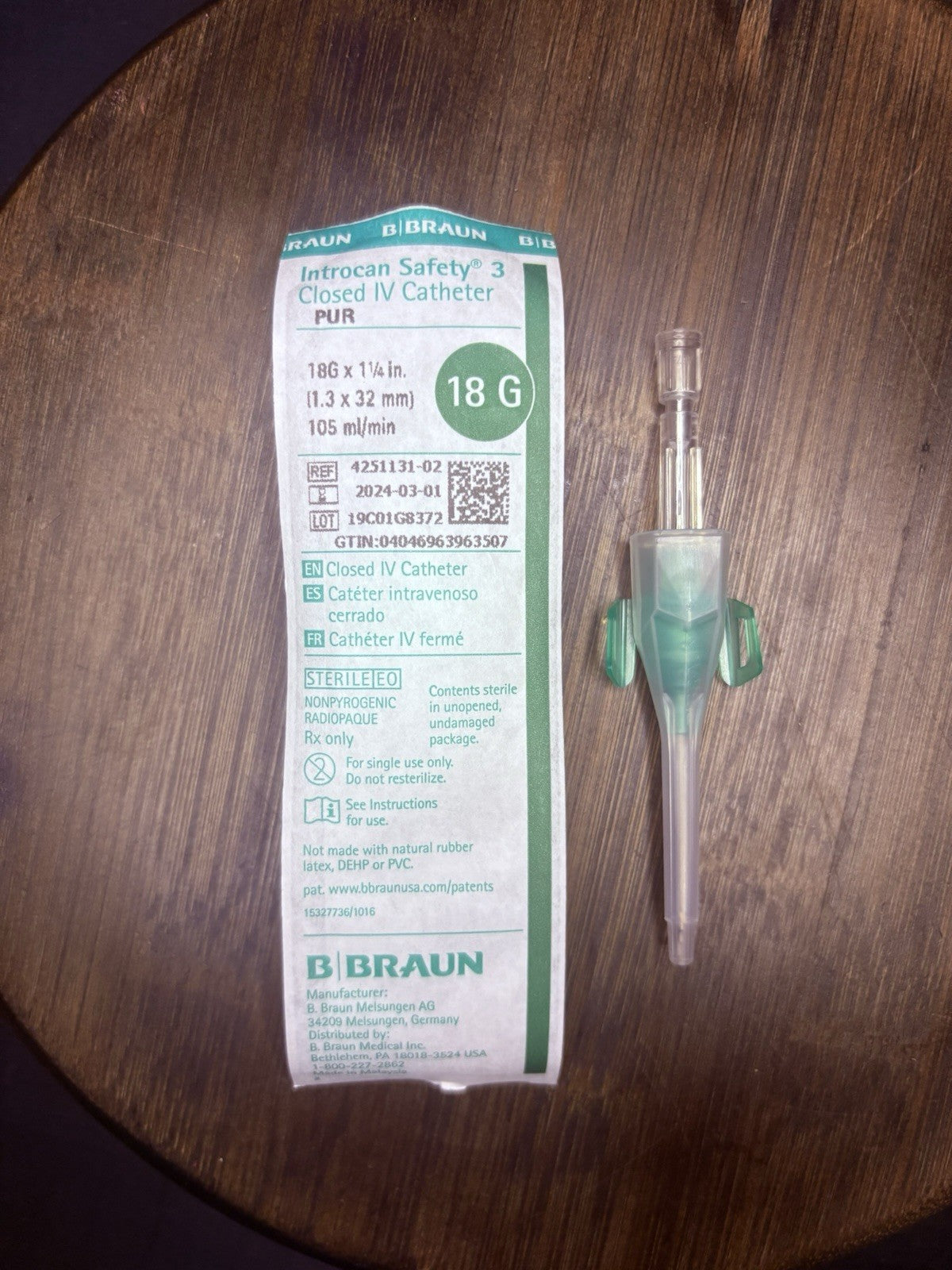 25PC Veterinary Introcan Saftey 3 Closed IV Catheter 18G x 1 1/42