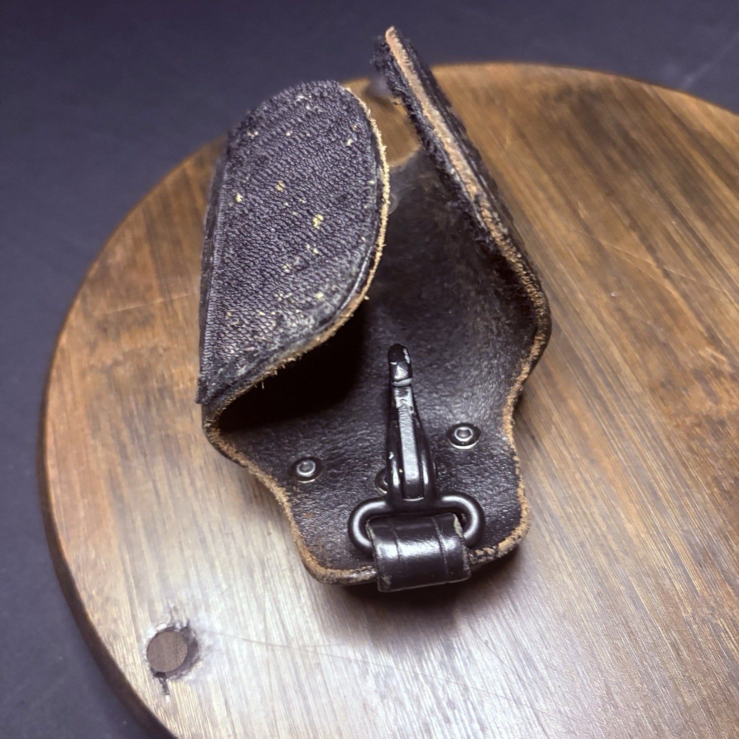 JS Leather Key Holder Basket Weave Quite Key Keeper With Clip7