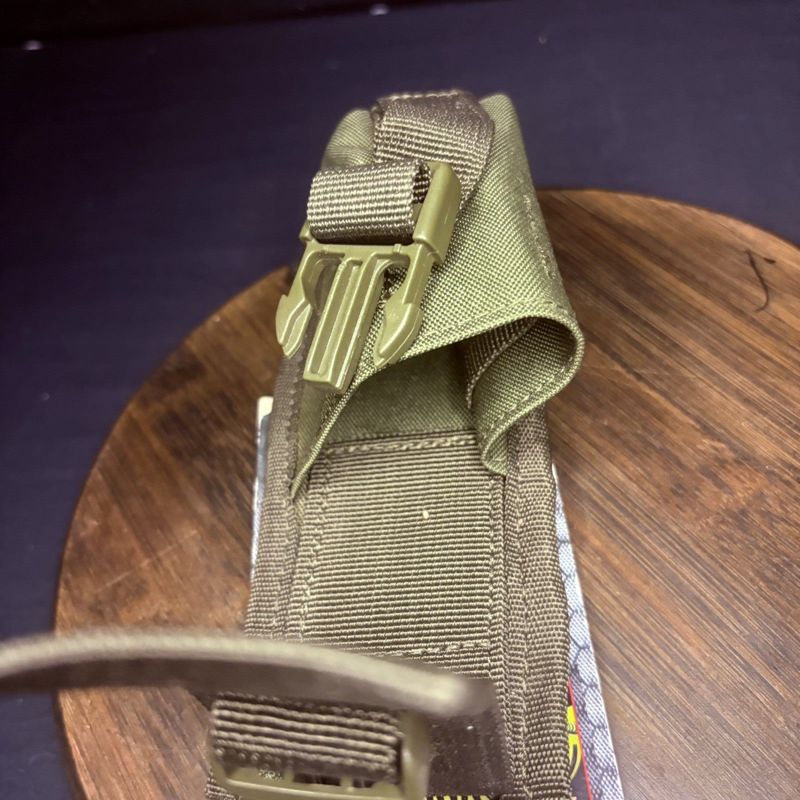 Voodoo Tactical M84 FlashBang Pouch Green Nylon W/Clip3