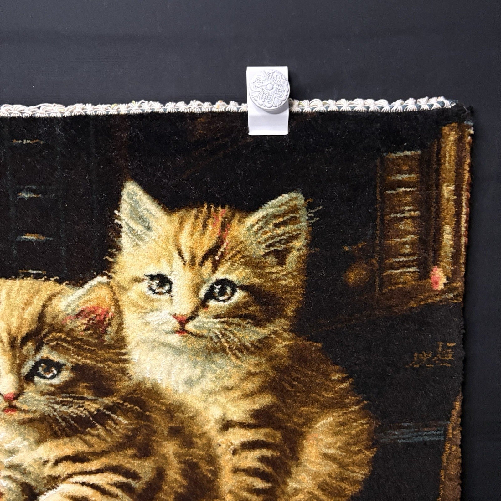 Pictorial Rug Kittens Hand Knotted w/Silk Inlays 24”x16” w/Rug Hangers11