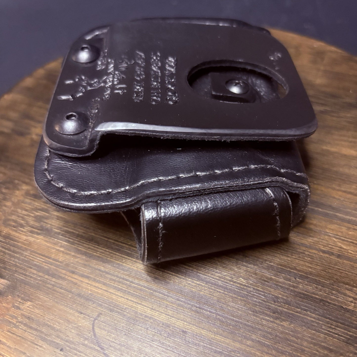 Safariland 573 GLOCK 17 / 22 Magazine & Handcuff Pouch Open Top Paddle9