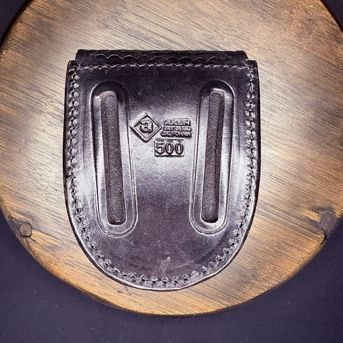 Aker 500 Handcuff Case, Leather Black Basket Weave Round2