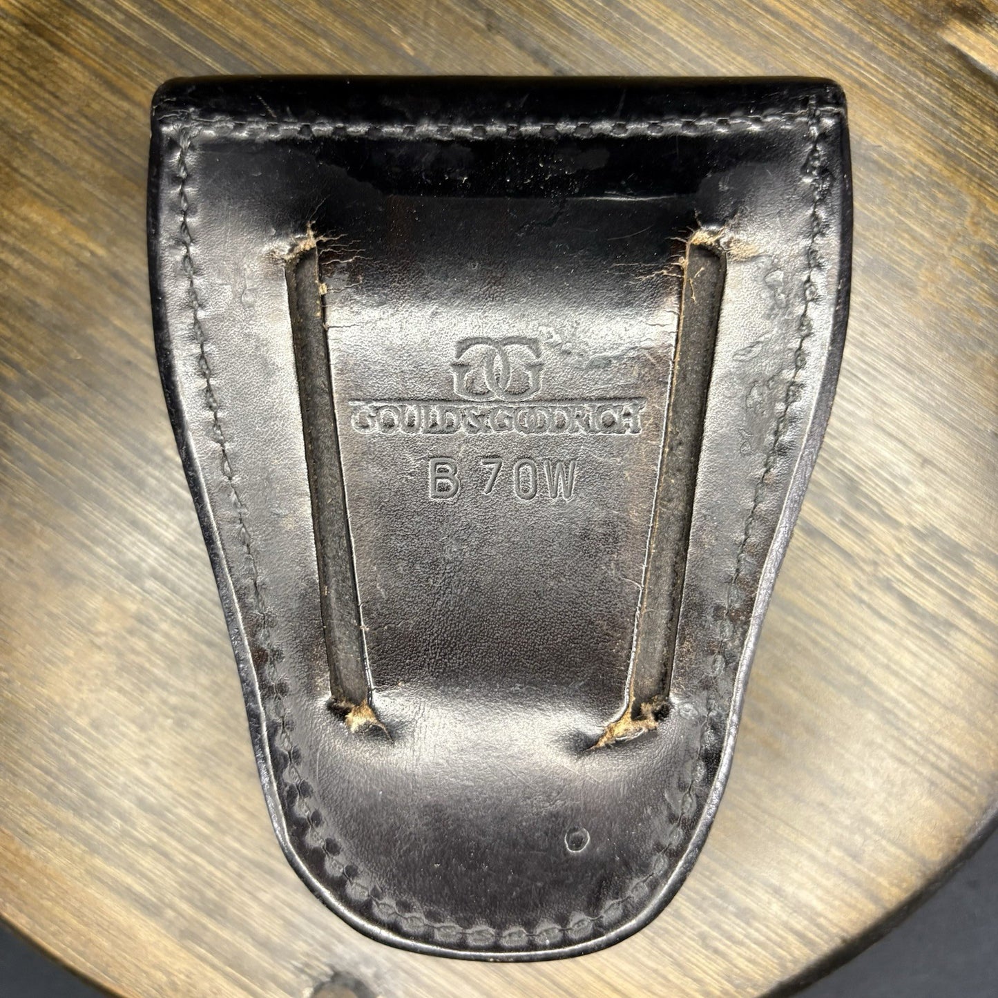 Gould & Goodrich Handcuff Case B70W Leather1