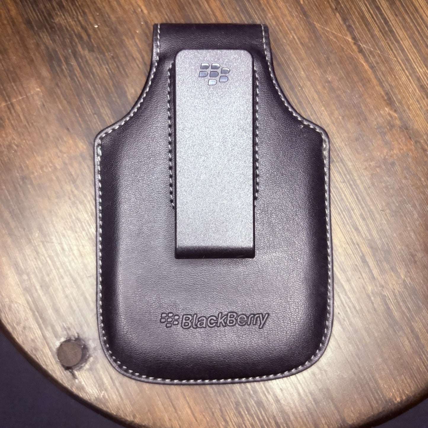 Blackberry Leather Phone Case with Swivel Belt Clip and Magnetic Closure Flap1