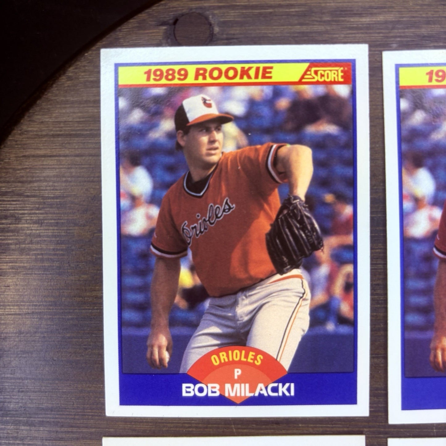 (2) 1989 Score Bob Milacki ROOKIE CARD #651 & (2) Luis De Los Santos #6485