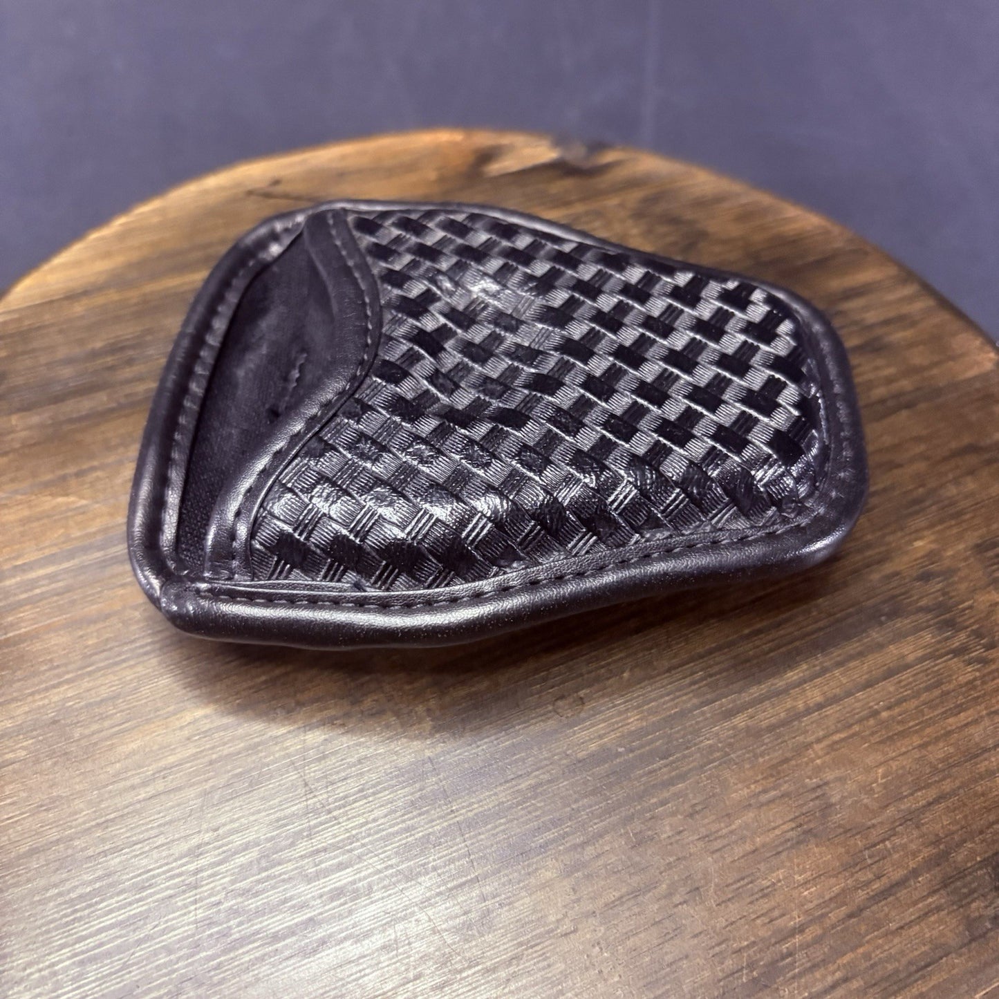 Bianchi Open Top Handcuff Case Model 7934 Accumold Basket Weave Finish Black6