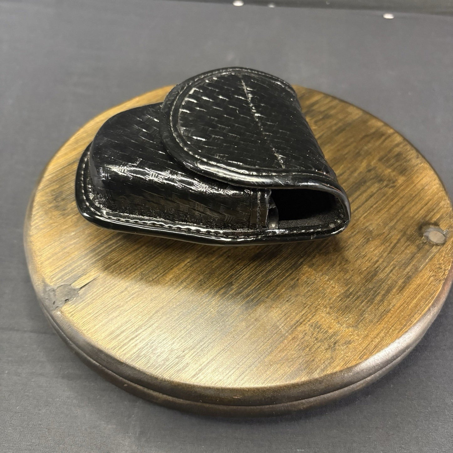 Bianchi Double Handcuff Case 7917 AccuMold Elite Covered Hidden Snap NICE3