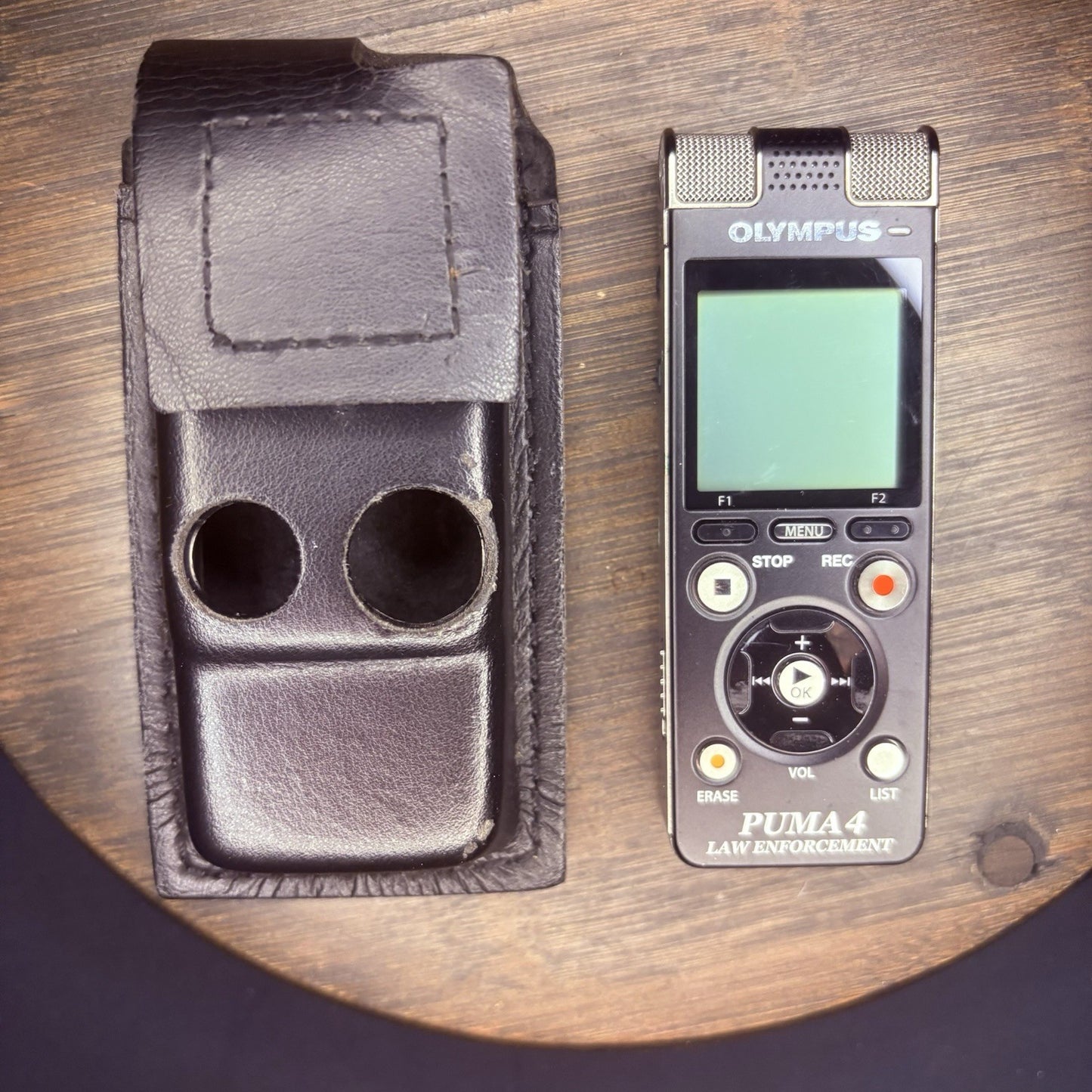 Olympus Puma 4 Law Enforcement Micro SD Voice Recorder w/Leather Case (Untested)0