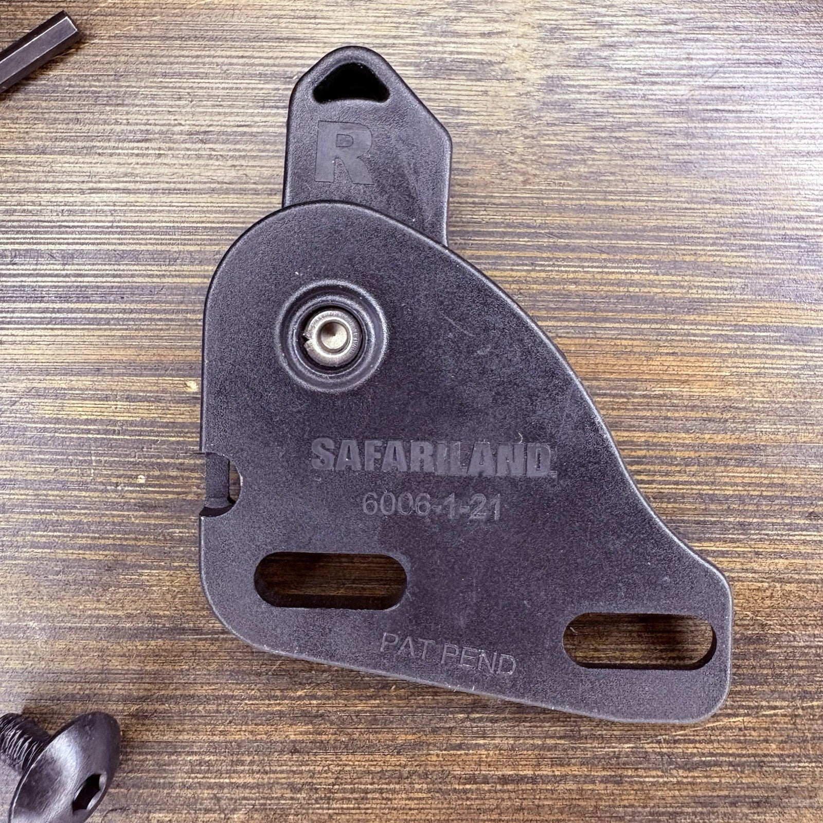 Safariland ALS Guard Right Hand 6006-1-21 For Model 6377 634