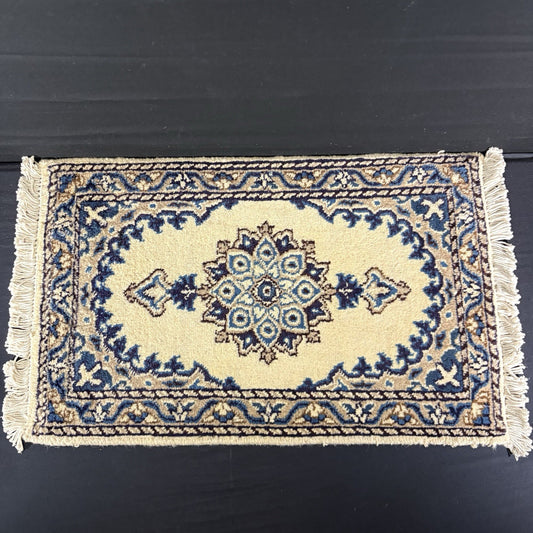 Persian Nain Rug Hand Knotted Blue Medallion 2'x1' or 24"x15" or 40cm X 60cm0