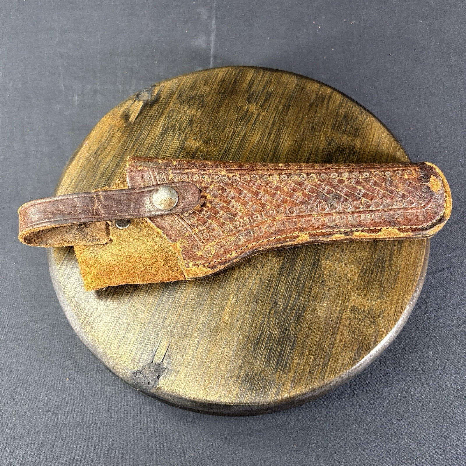 Vintage Chas. Blumel Hand Tooled Leather Revolver Holster8
