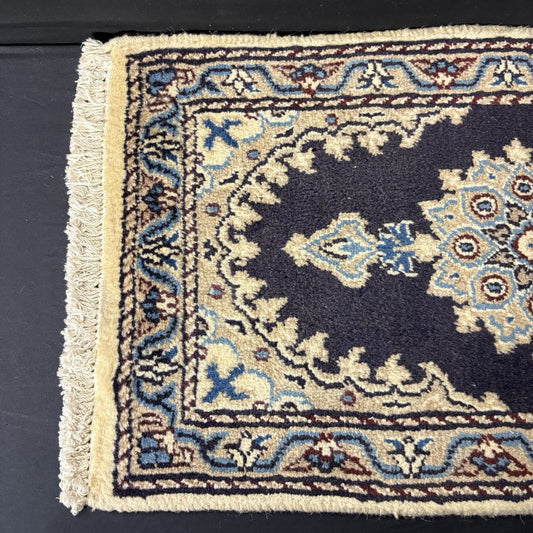 Persian Rug Hand Knotted Blue Medallion 2'x1' or 25"x15" or 40cm X 60cm 1