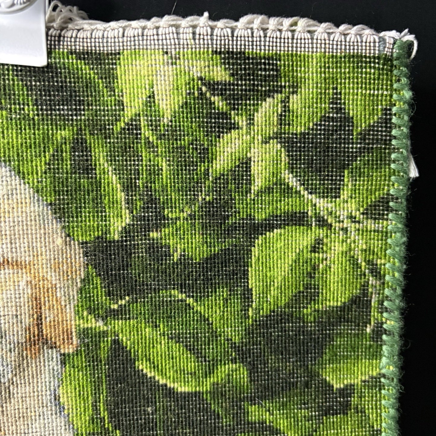 Pictorial Rug 3D Puppy Hand Knotted 24”x17” 224KPSI w/Free Rug Hangers20