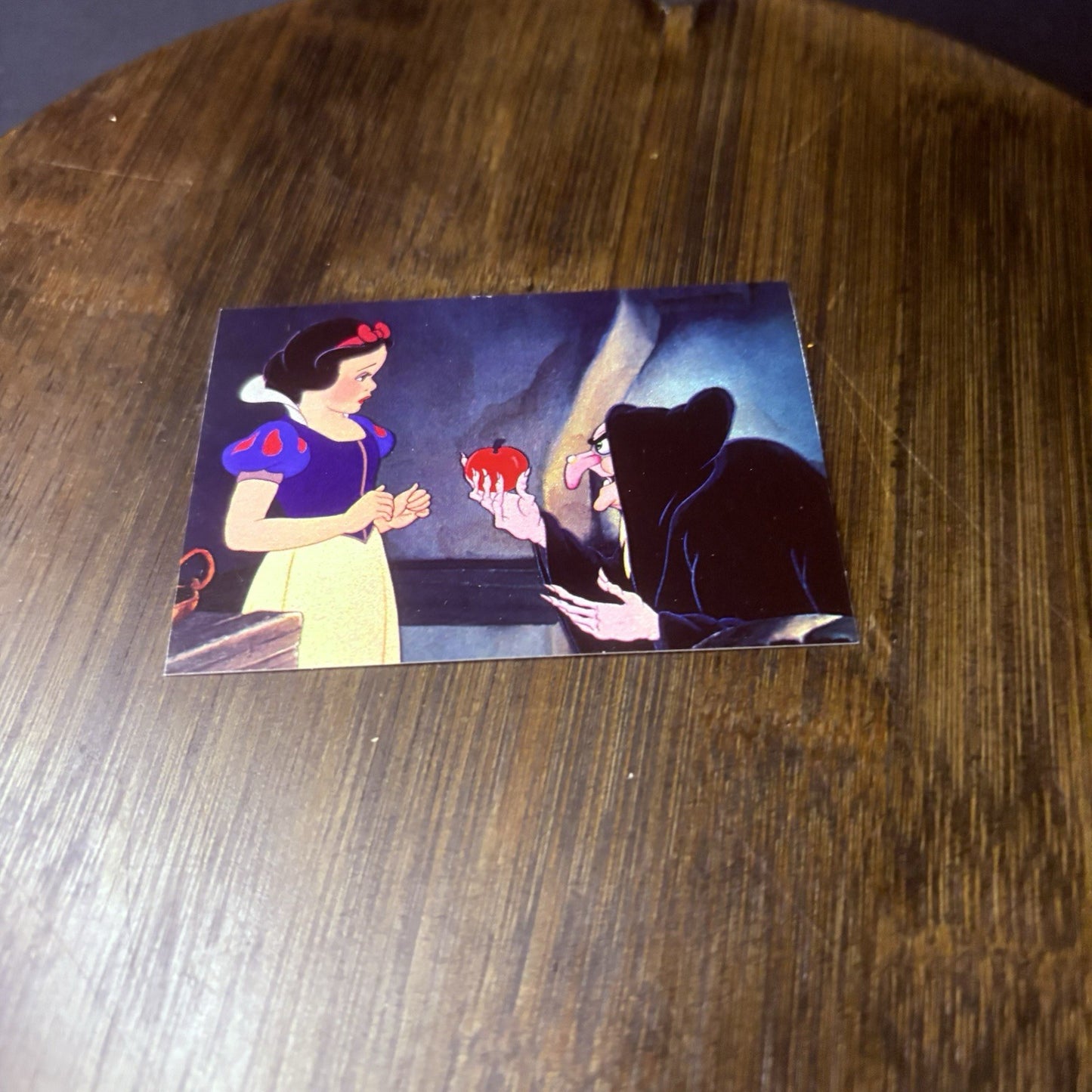 1993 Disney Snow White Skybox Trading Card #50 "Wishing Apple" High Grade6