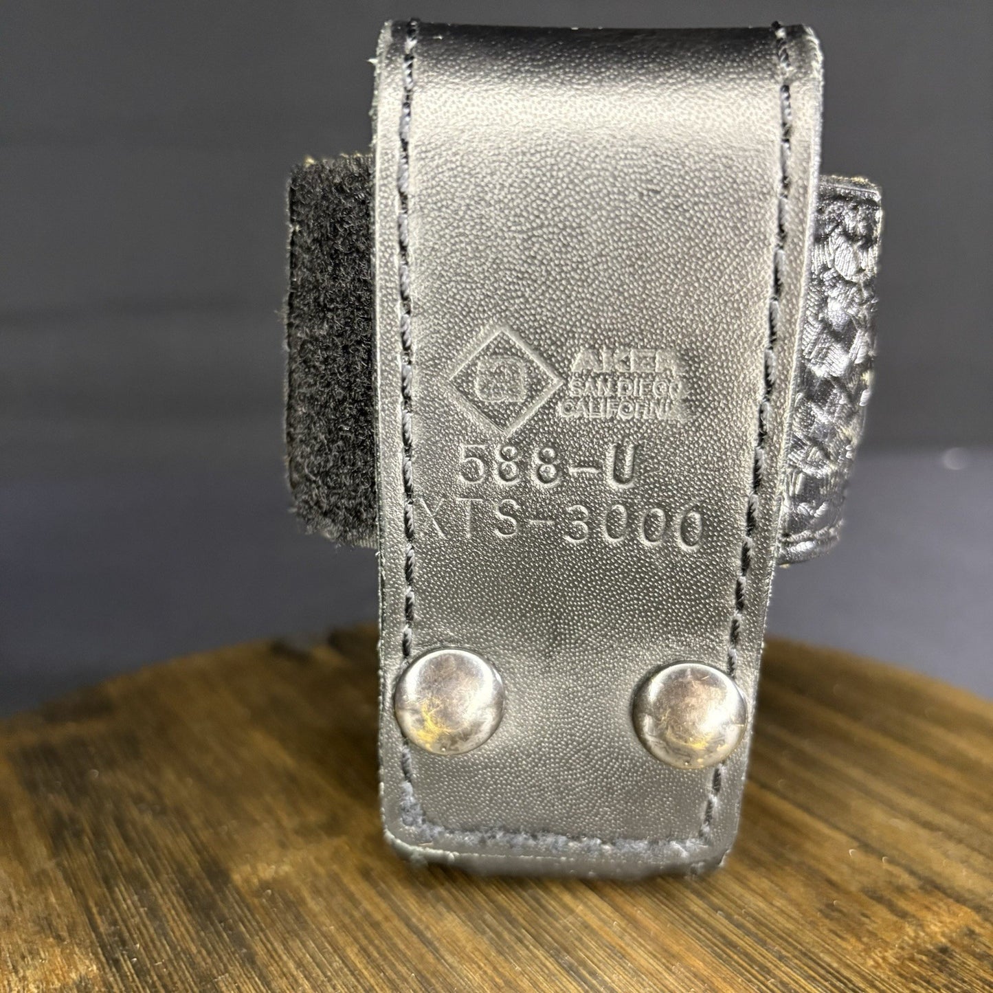 Aker Universal Radio Holder, 588U Basket Weave Leather1