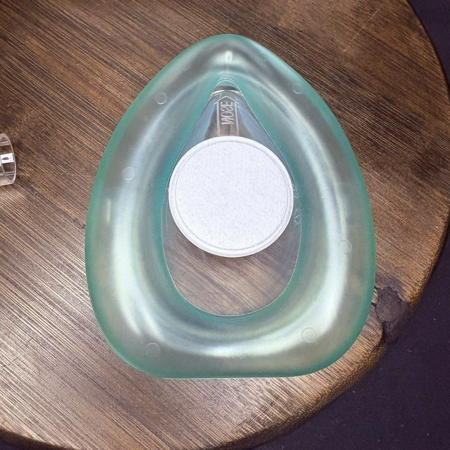 1 Pocket CPR mask in Hard Case  Mask With O2 Inlet One Way Valve & Hard Case4