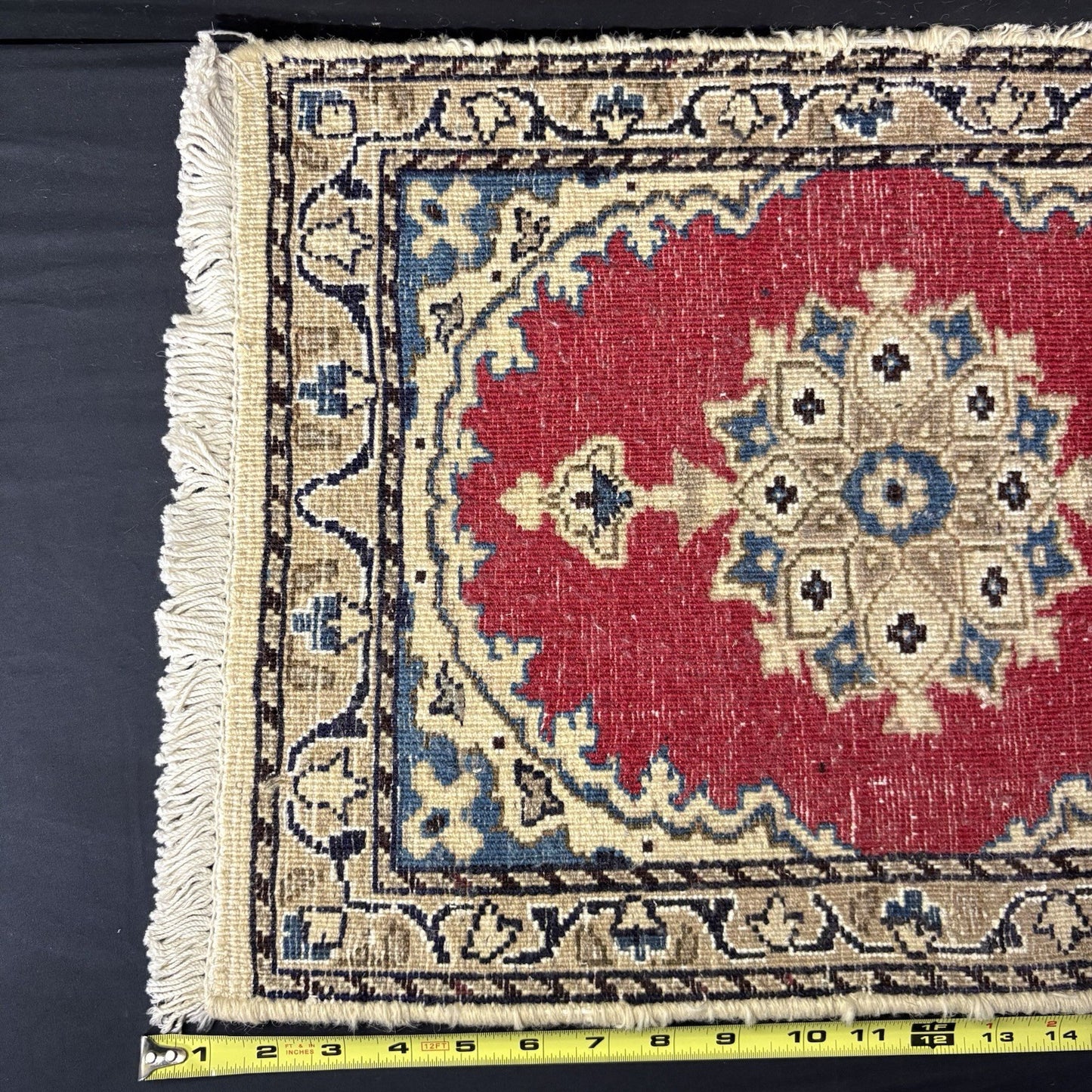 Rug Hand Knotted Red Medallion 2'x1' or 21"x16" or 40cm X 60cm5