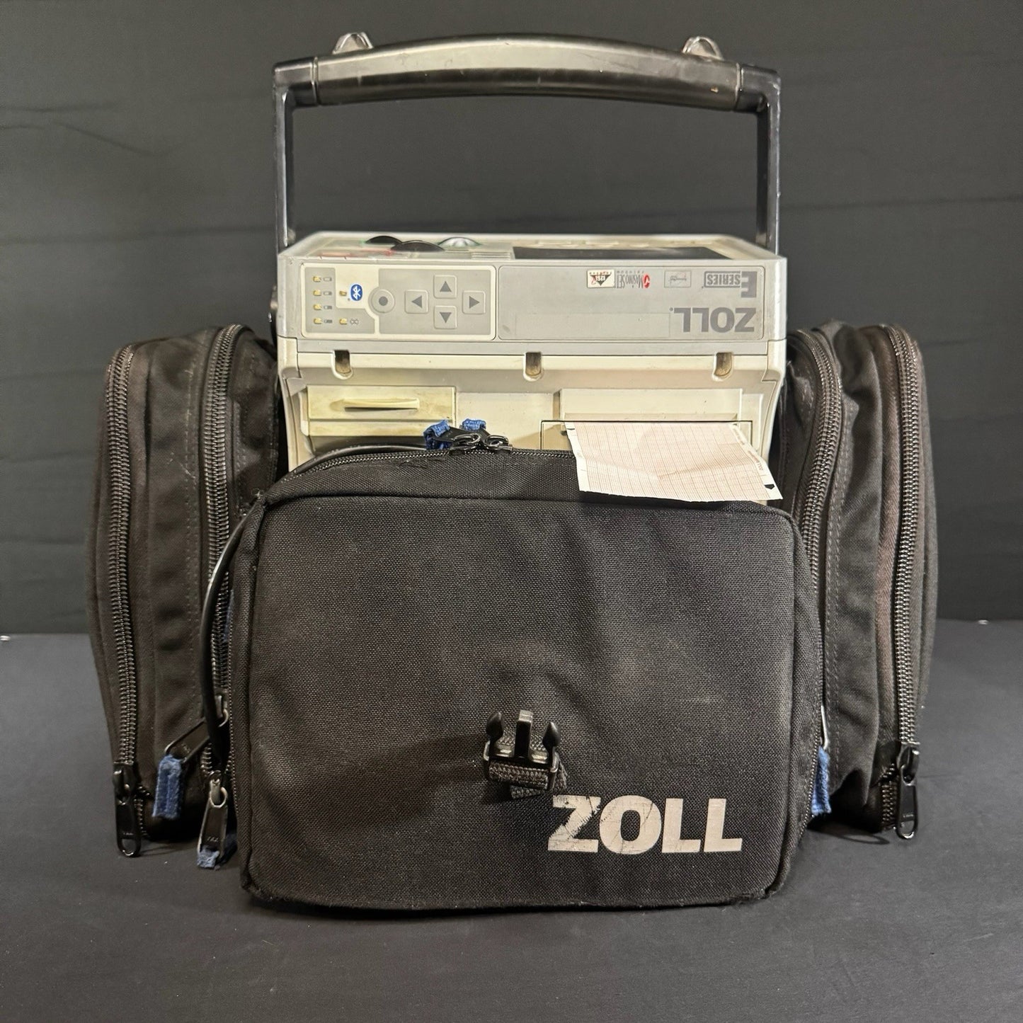 ZOLL E-SERIES 12 Lead Defibrillator Monitor w/ Travel Case and Accessories/cable7