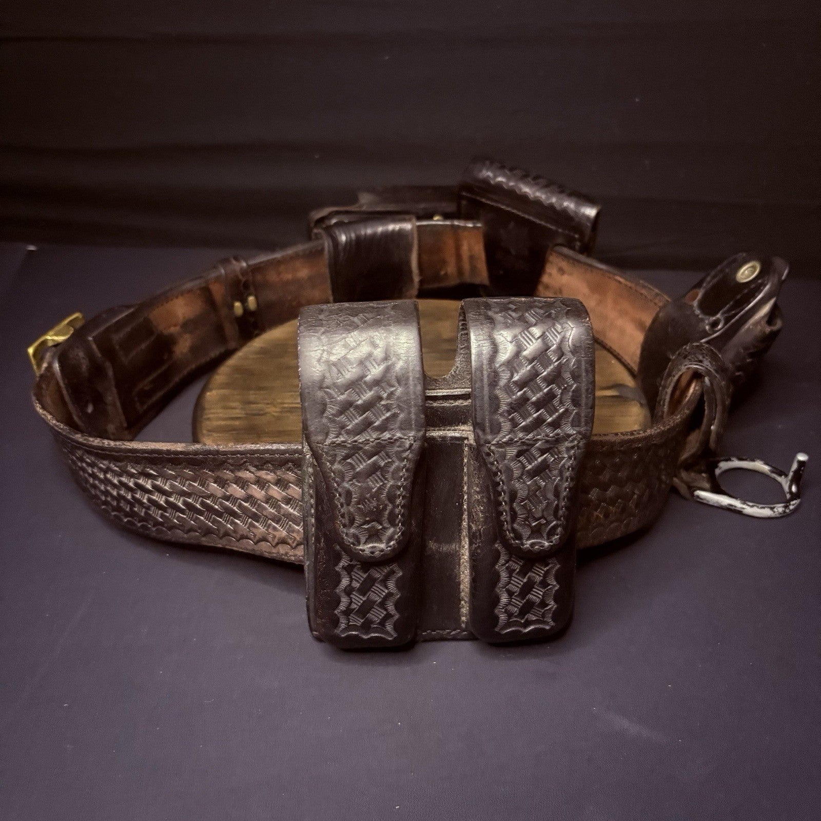 Full Leather Bianchi Duty Belt 38" w/Handcuff Case, Magazine Carrier, Baton Ring2