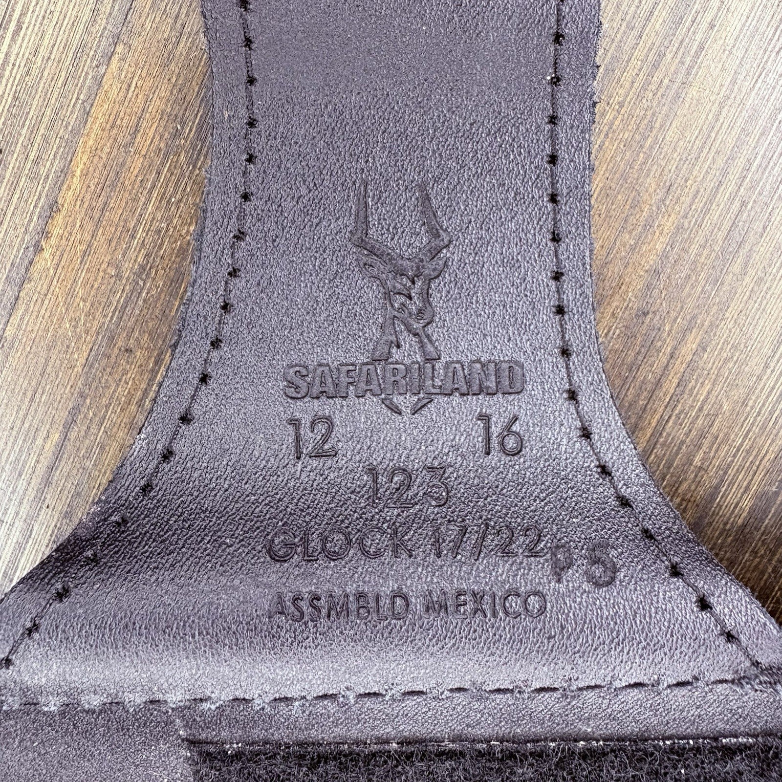 Safariland 123 Horizontal Single Magazine Holder Leather GLOCK 17, Beretta, S&W4