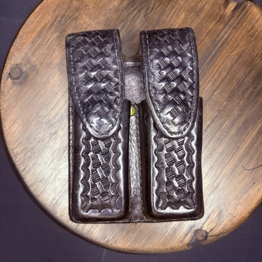 Vintage Tex Shoemaker Double Magazine Carrier  Black Leather 2200