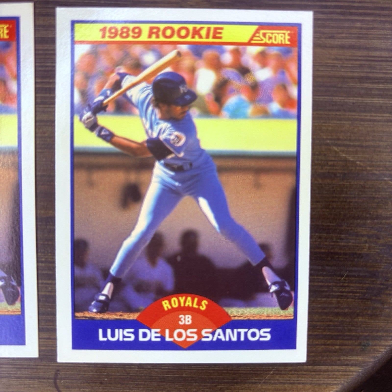 (2) 1989 Score Bob Milacki ROOKIE CARD #651 & (2) Luis De Los Santos #6483