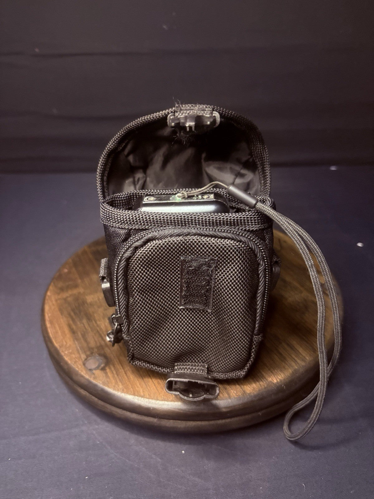 Kodak EasyShare V1003 10MP Digital Camera w/Case & Battery, Black, FREE SHIPPING9