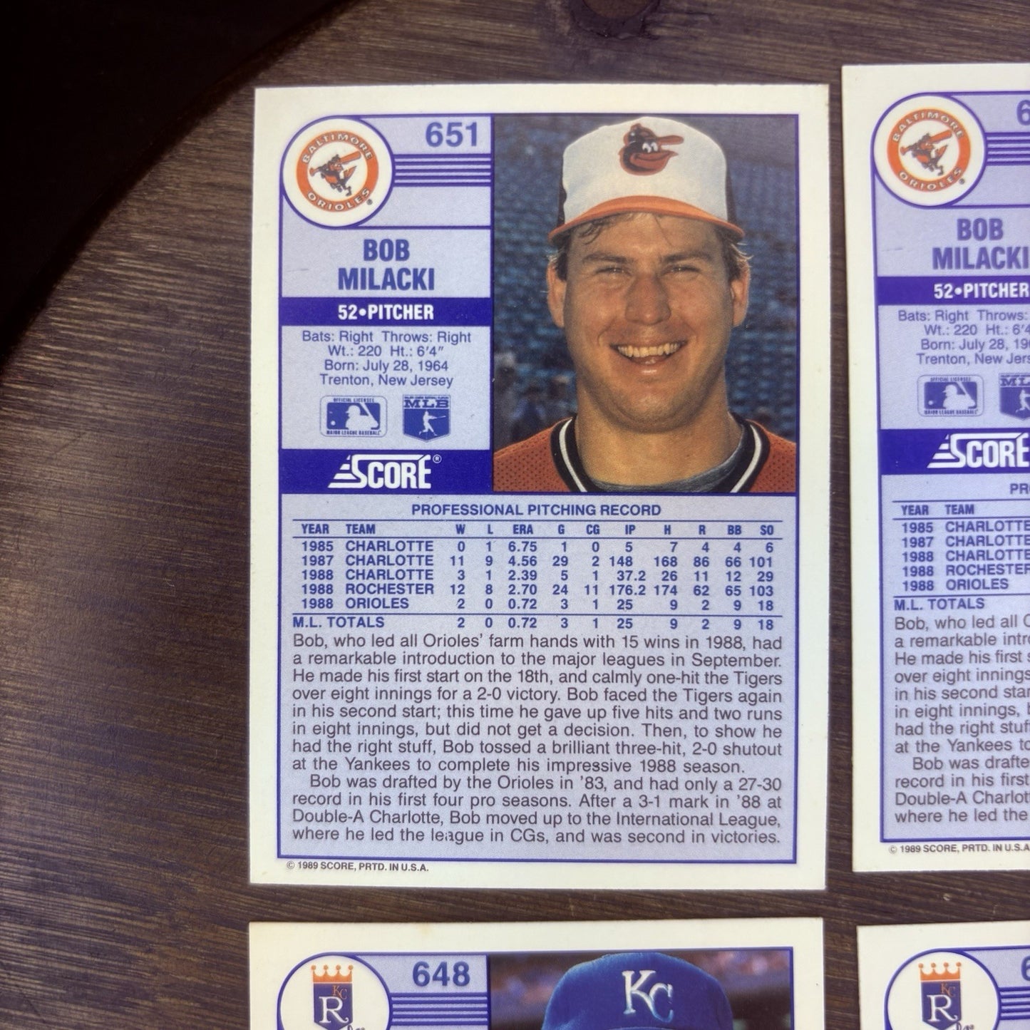 (2) 1989 Score Bob Milacki ROOKIE CARD #651 & (2) Luis De Los Santos #6489