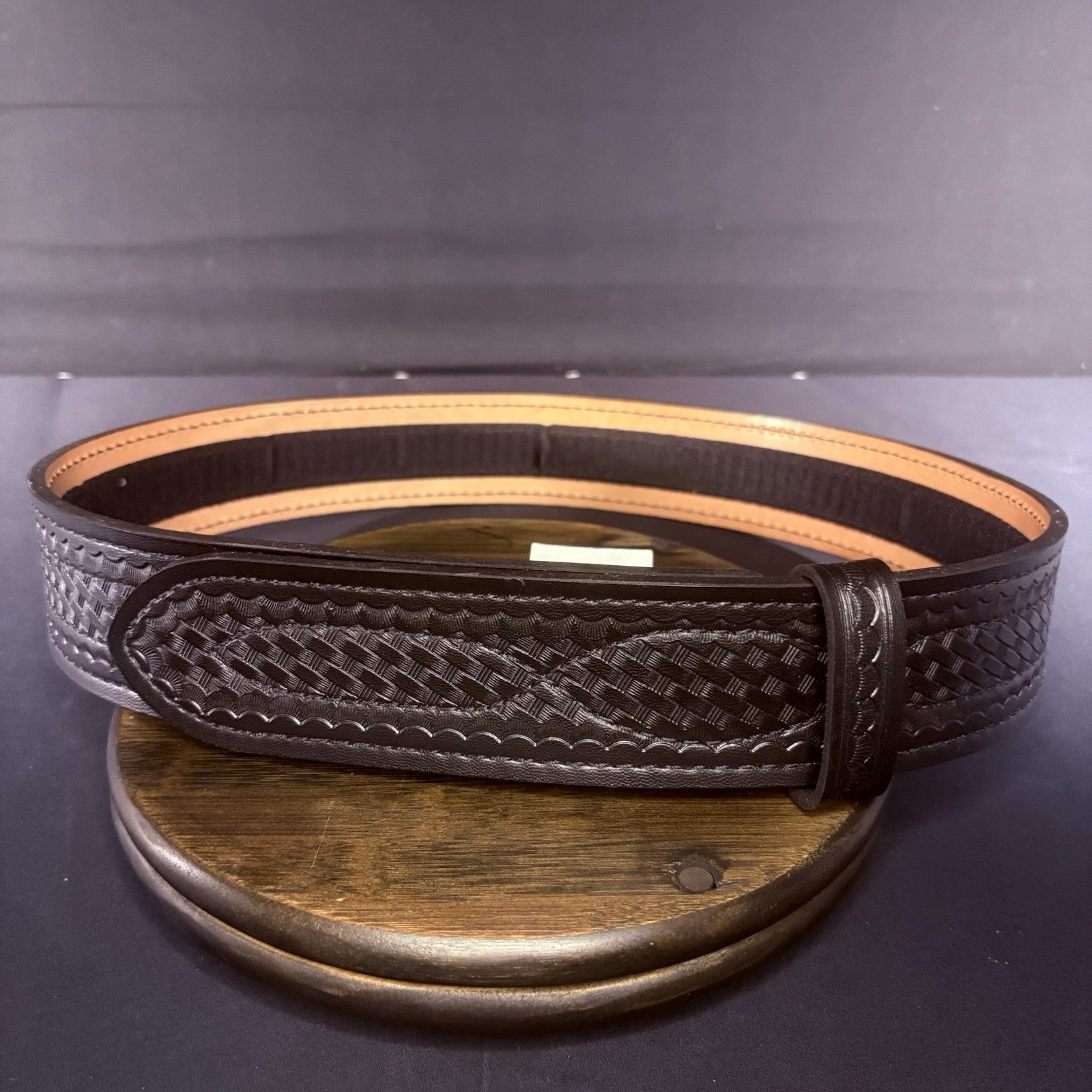 Safariland Buckleless Duty Belt Size: 36" Model 94 Lined Basket Weave 94-36-40