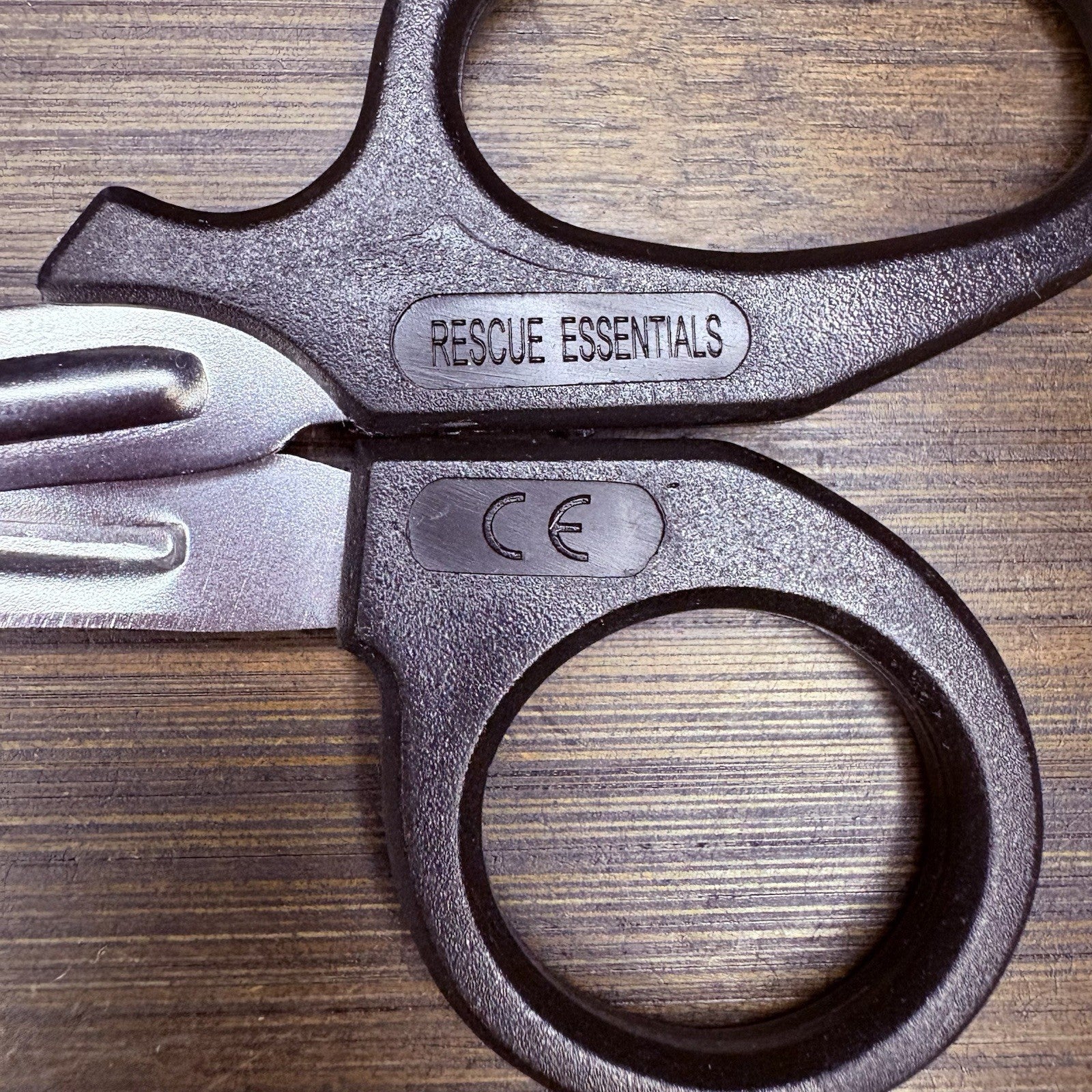 Pack Of (4) Trauma Shears 5.5" Stainless EMT Scissors w/Rubber Safety Tip2