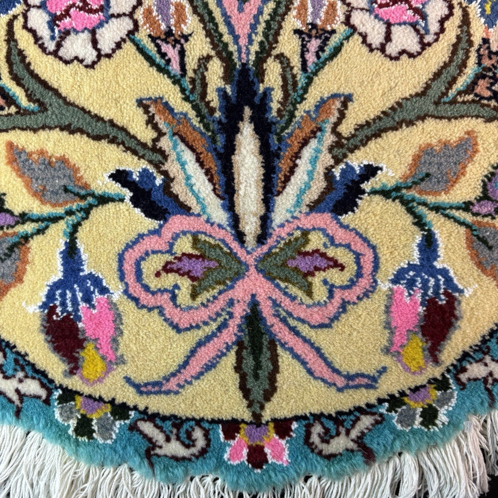 Persian Nain Round Flower Rug Yellow Hand Knotted Size 20”x20” Or 50cm X 50cm4