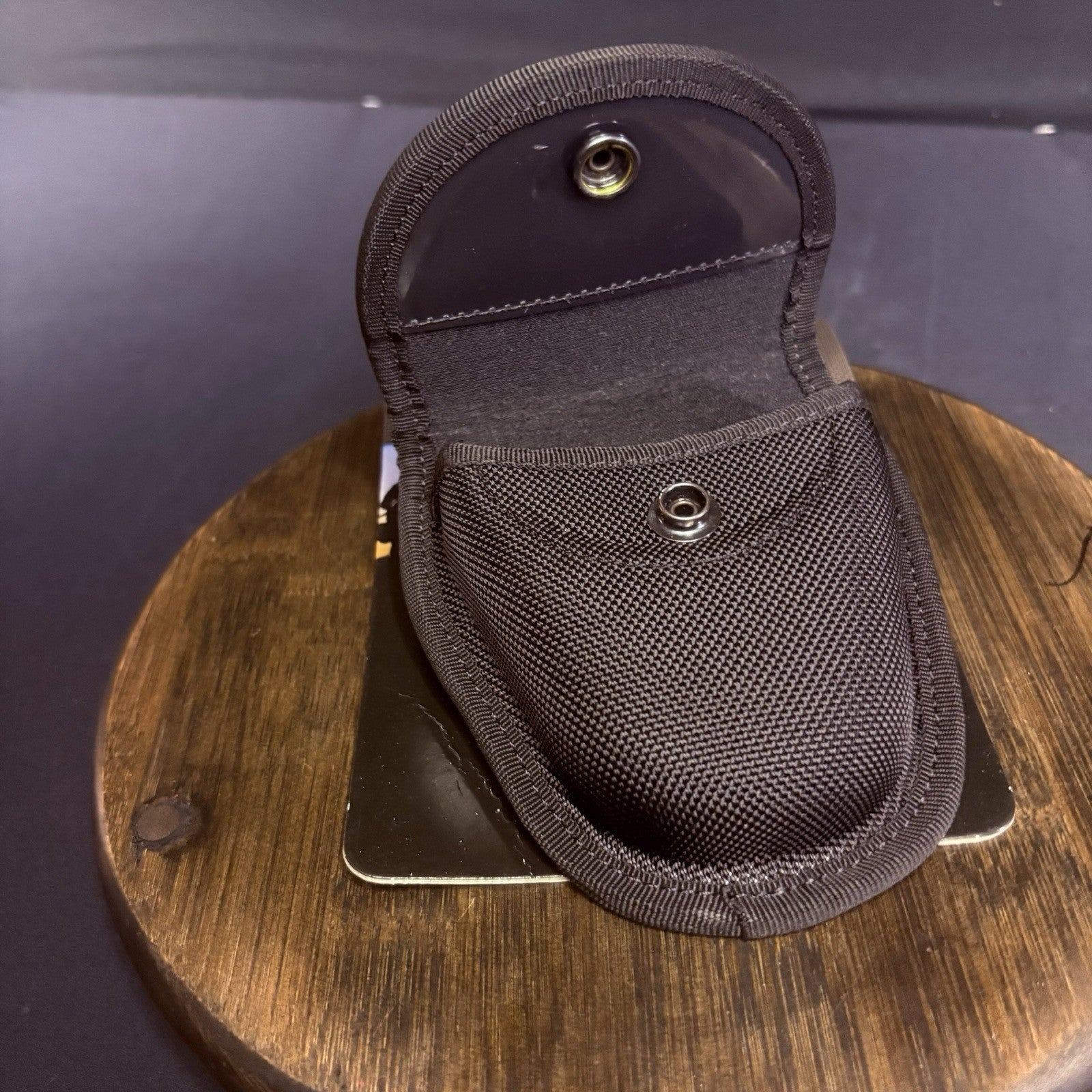 Galls HandCuff Case Black Nylon1