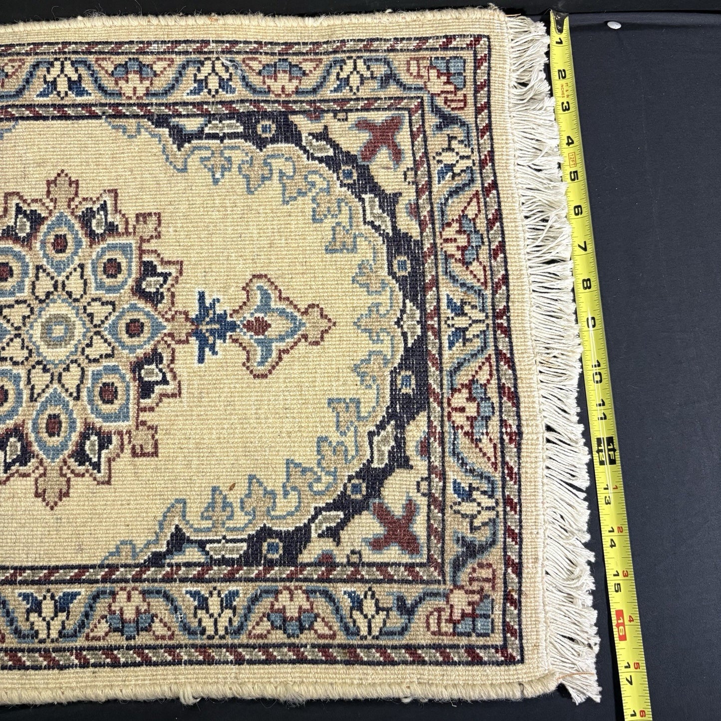 Rug Hand Knotted Blue Medallion 2'x1' or 23"x17" or 40cm X 60cm8