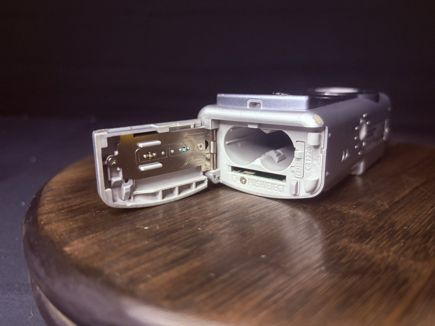 Canon Power Shot A400 Silver Digital Camera 3.2 Megapixels-tested w/Leather Case8