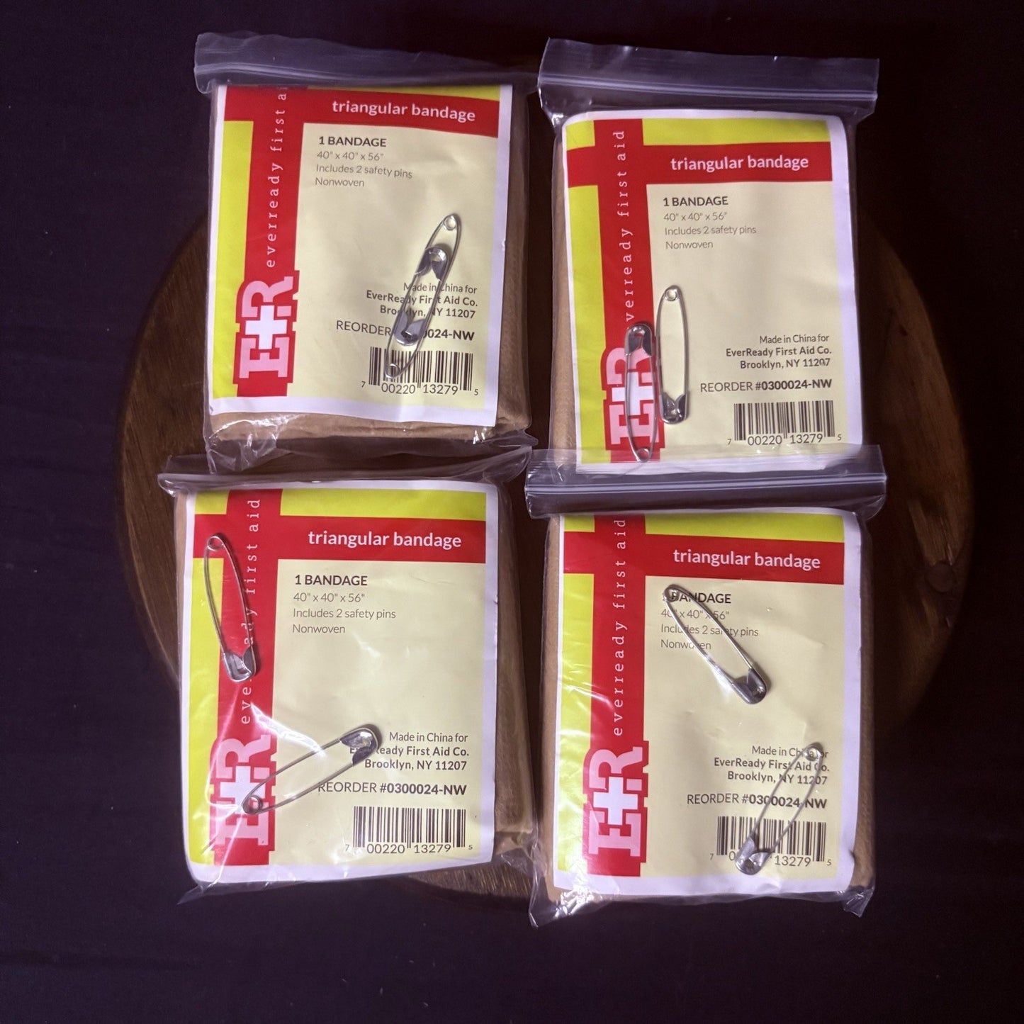 E+R Trianglar Bandage Pack of 4, (40"x56")0