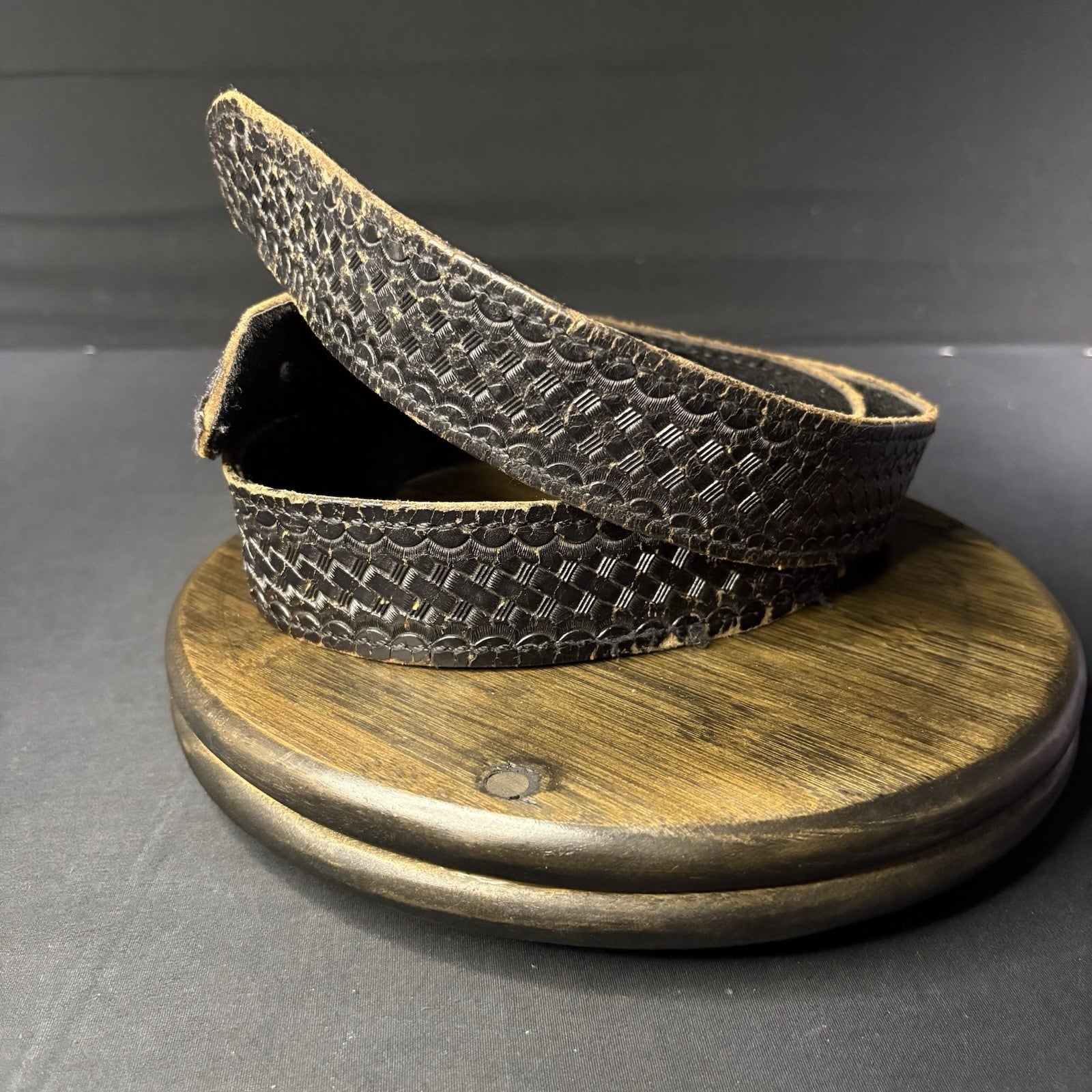 Leather Duty Belt Size: 40” Waist Buckle-less, Black Basket Weave ~DutyMan~1