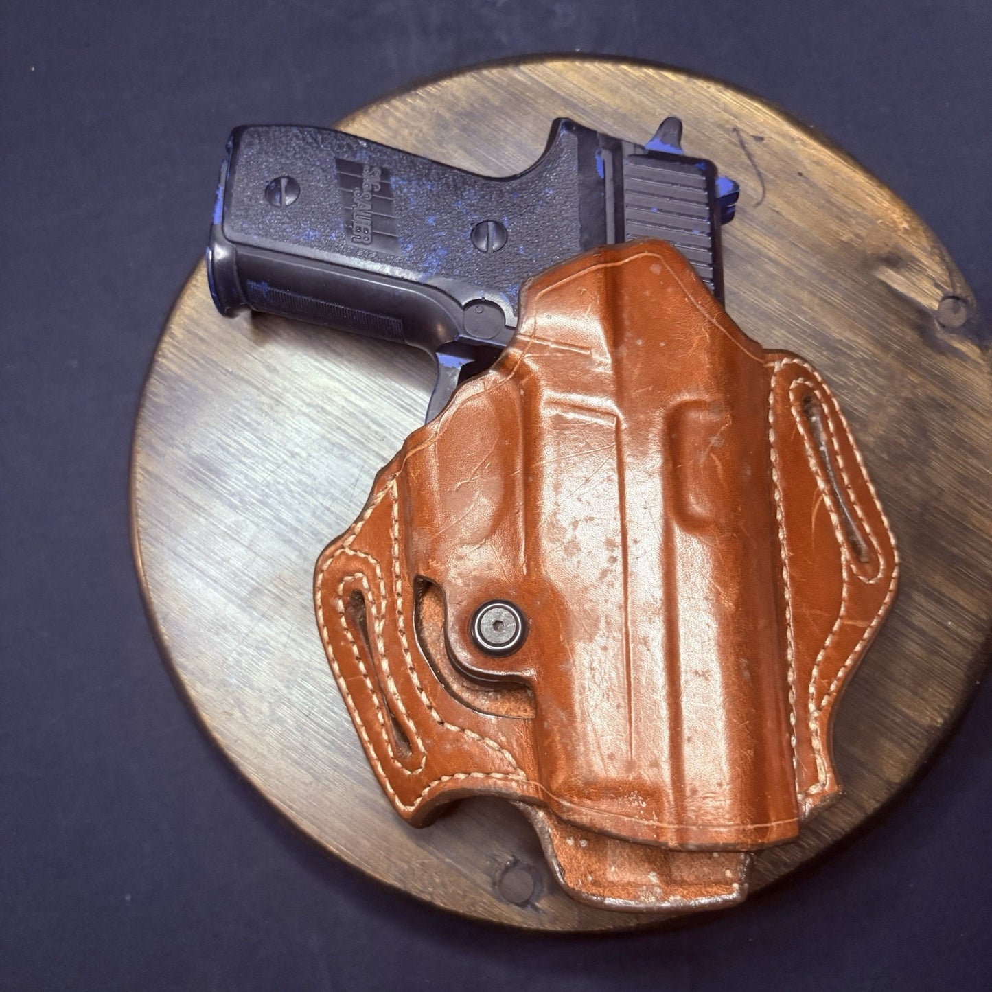 Aker 168 Holster Sig Sauer P220, FlatSider XR12 OWB Holster Black RH0