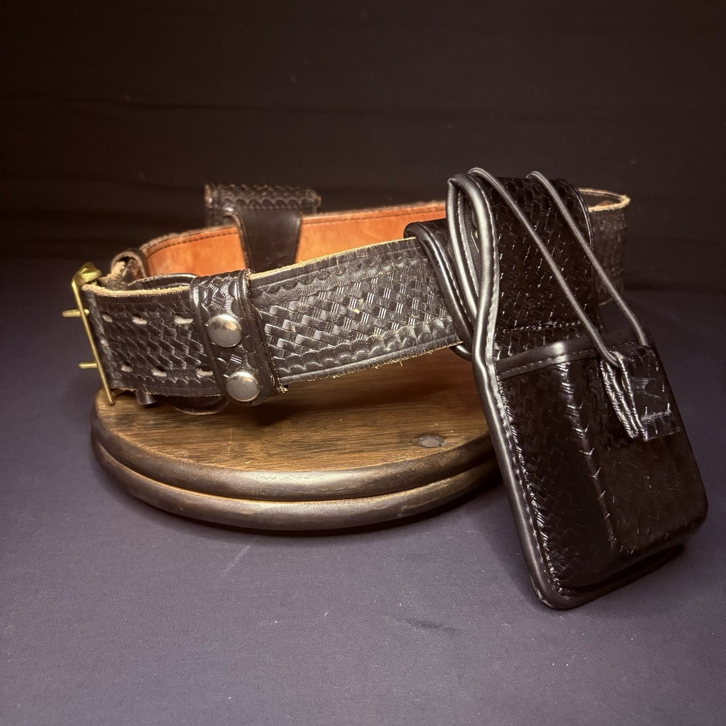 Aker Leather Duty Belt Size 36" w/Handcuff Case, Baton Ring, Radio Holster4