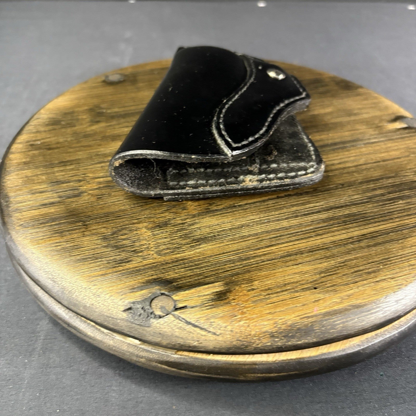 Hunter 33 26P2M Leather Holster For Small Autos With Adjustable Retention Screw4