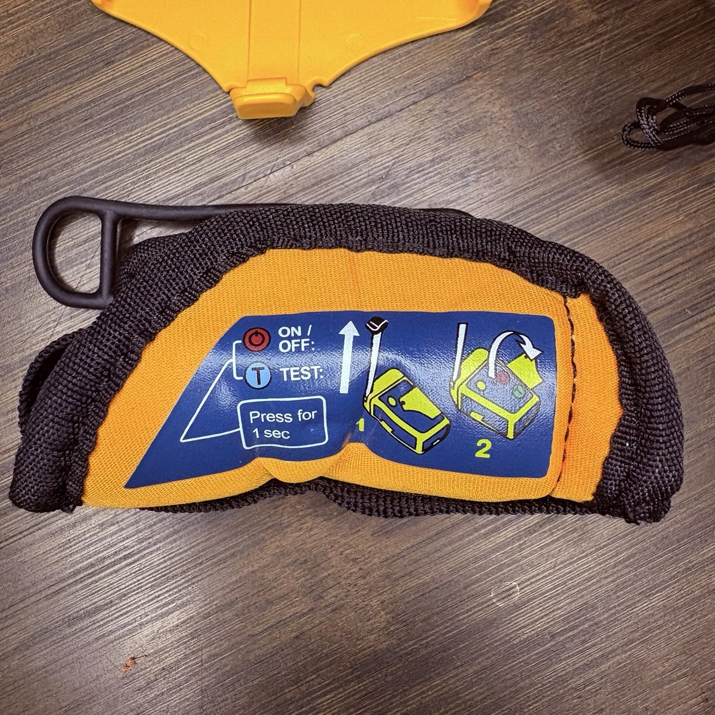 PLB1 Floatation Pouch & Accessories Ocean Signal Rescue Me Locator Beacon13